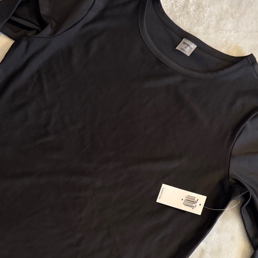 Swim Top Black Long Sleeve Crewneck